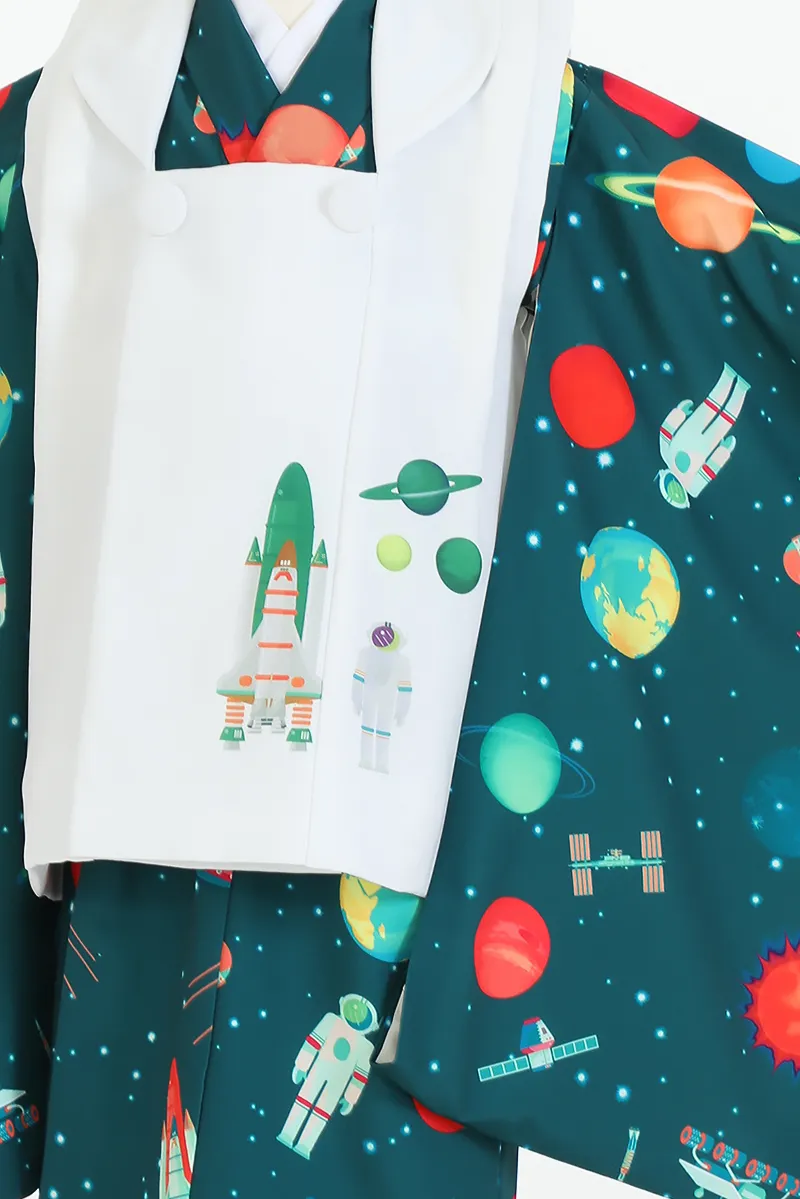 お被布にはロケットと宇宙飛行士さんがデザインされてます。